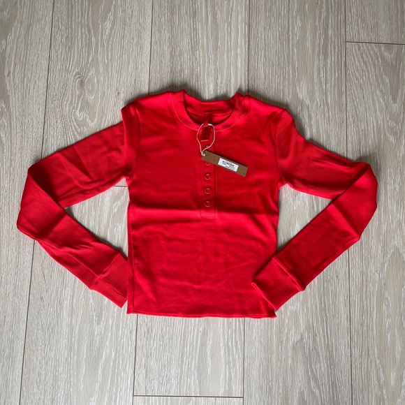 ❤️ SKIMS COTTON RIB LONG SLEEVE CROP HENLEY XS❤️